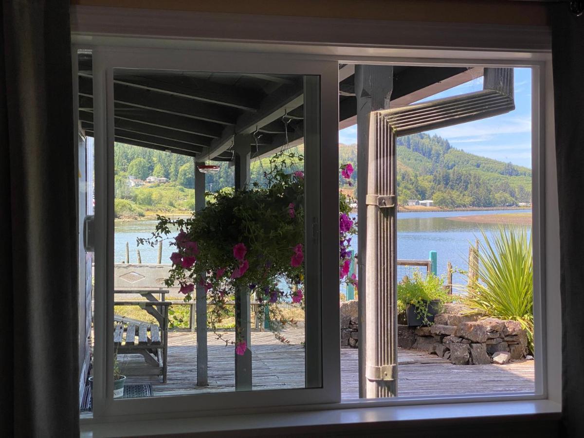 Wheeler On The Bay Lodge And Marina Exterior foto